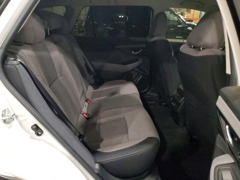 Фото 11 - SUBARU OUTBACK