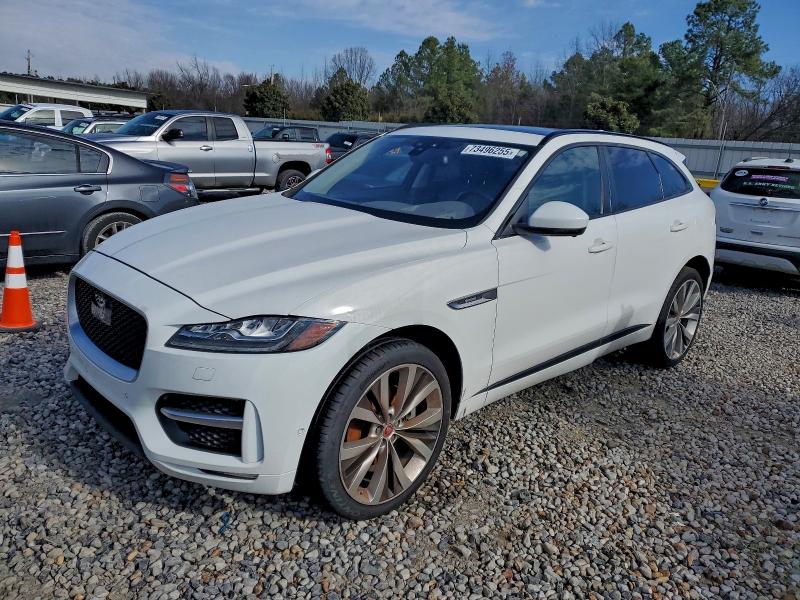 Фото 1 - JAGUAR F-PACE