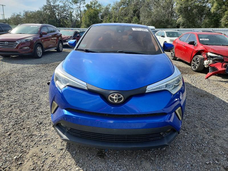 Фото 5 - TOYOTA C-HR