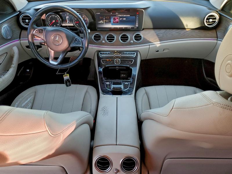 Фото 8 - MERCEDES-BENZ E-CLASS