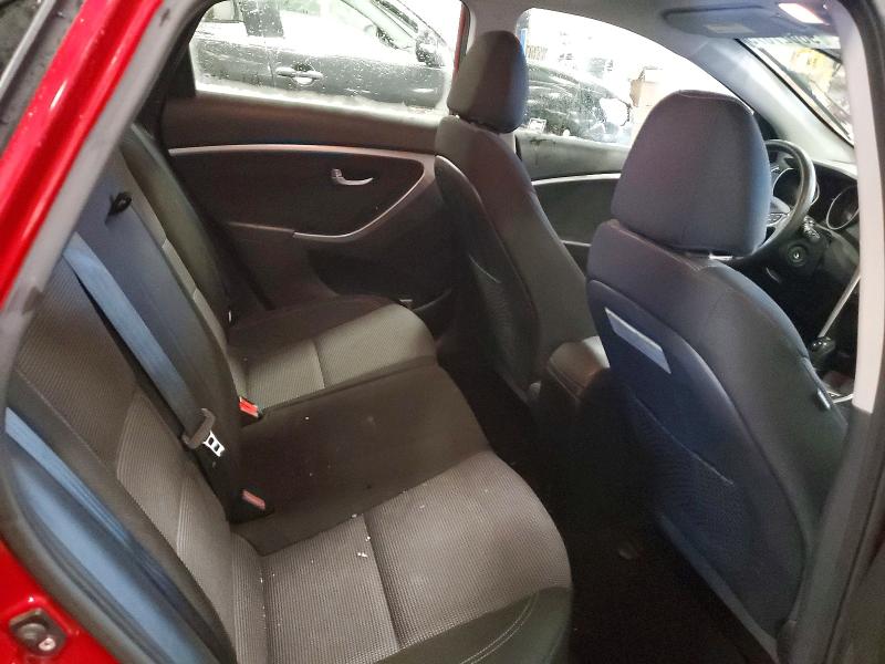 Фото 10 - HYUNDAI ELANTRA