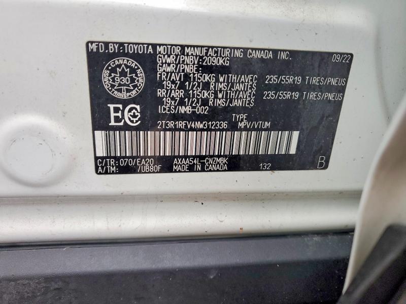 Фото 13 - TOYOTA RAV4