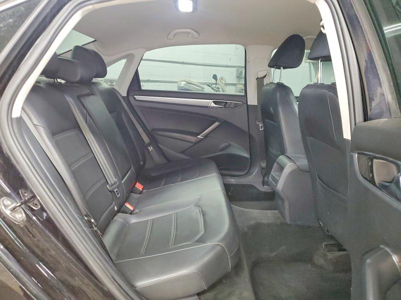 Фото 10 - VOLKSWAGEN PASSAT