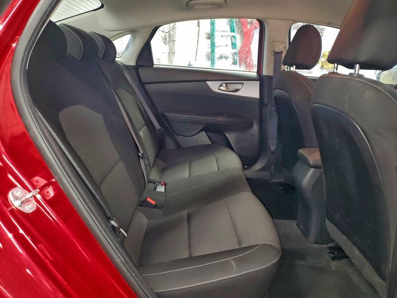 Фото 10 - KIA FORTE