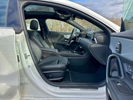 Фото 9 - MERCEDES-BENZ CLA-CLASS