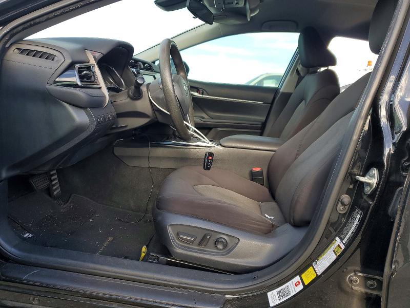 Фото 7 - TOYOTA CAMRY