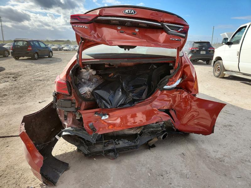 Фото 6 - KIA FORTE