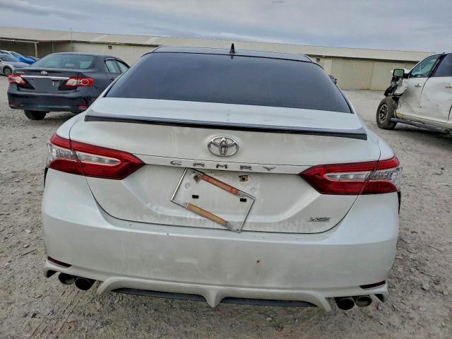 Фото 6 - TOYOTA CAMRY