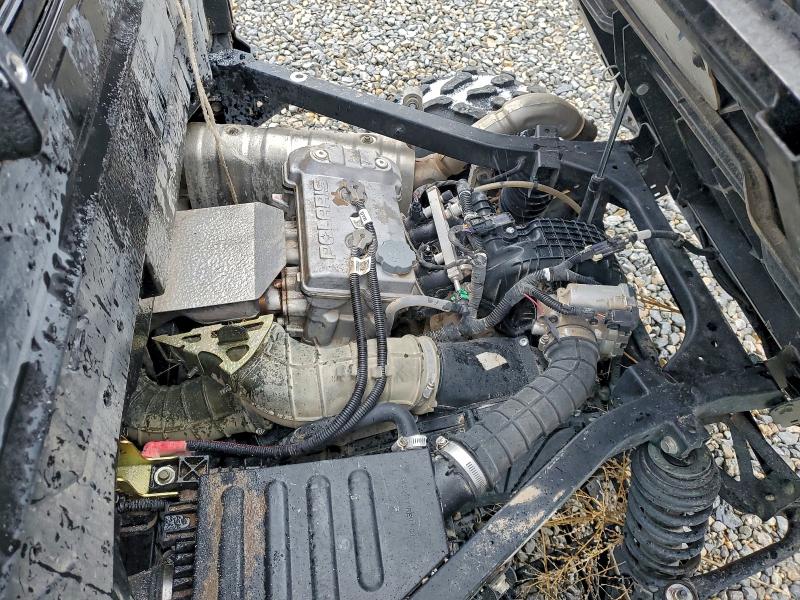 POLARIS SIDEBYSIDE 2015