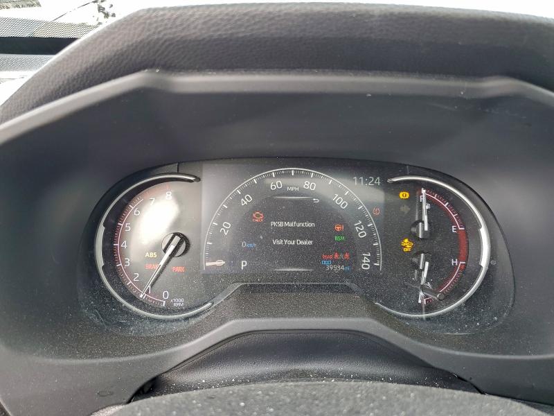 Фото 9 - TOYOTA RAV4