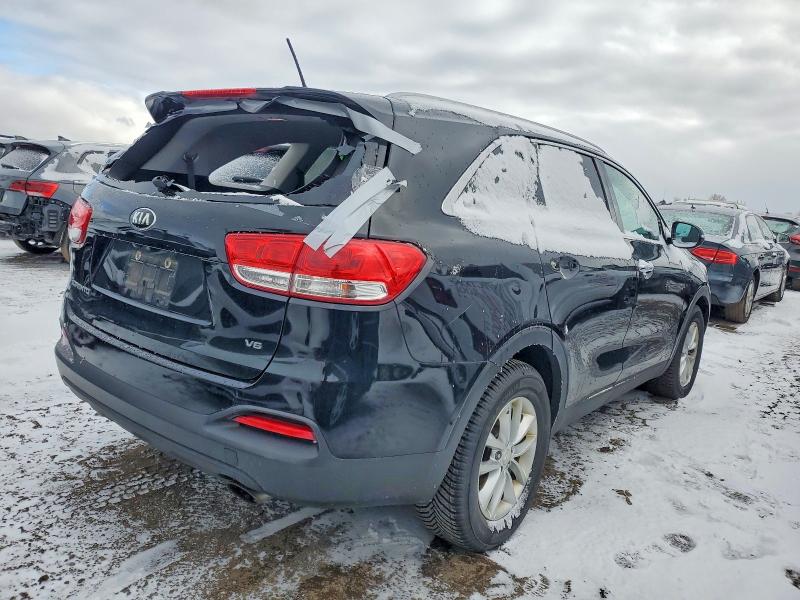 Фото 3 - KIA SORENTO