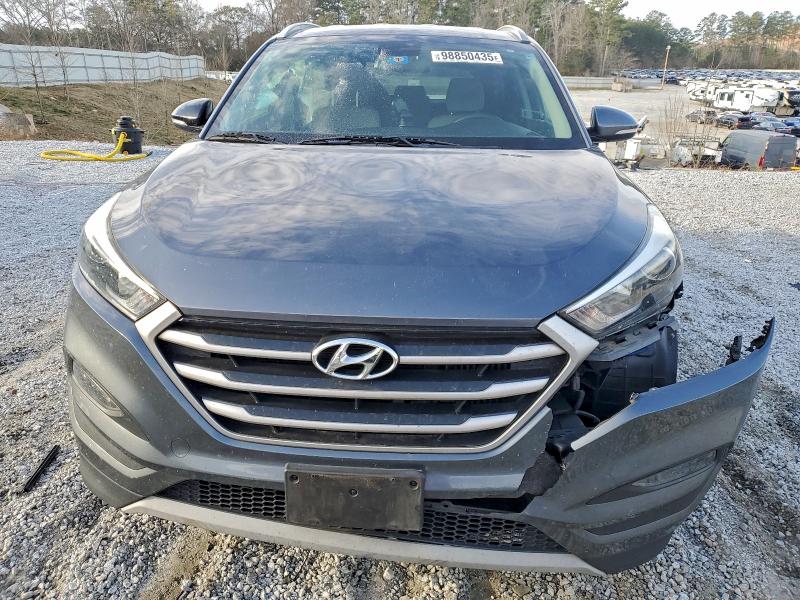 Фото 5 - HYUNDAI TUCSON