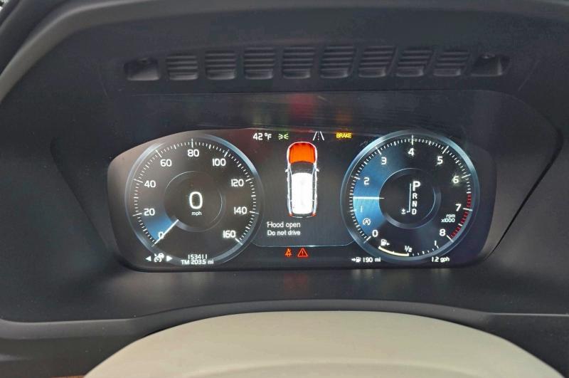 Фото 8 - VOLVO XC90