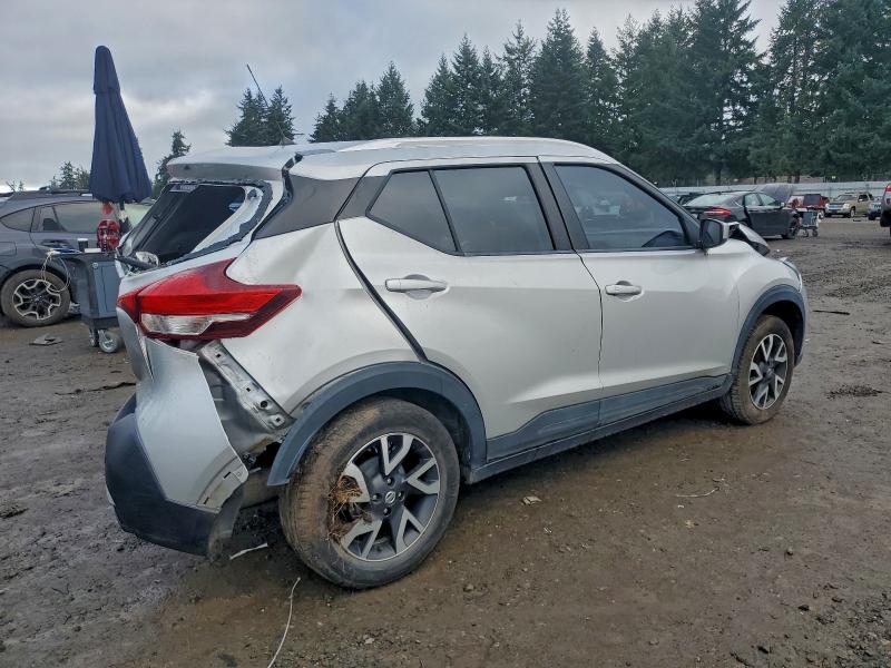 Фото 3 - NISSAN KICKS