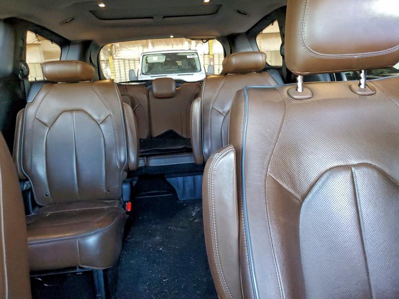 Фото 10 - CHRYSLER PACIFICA