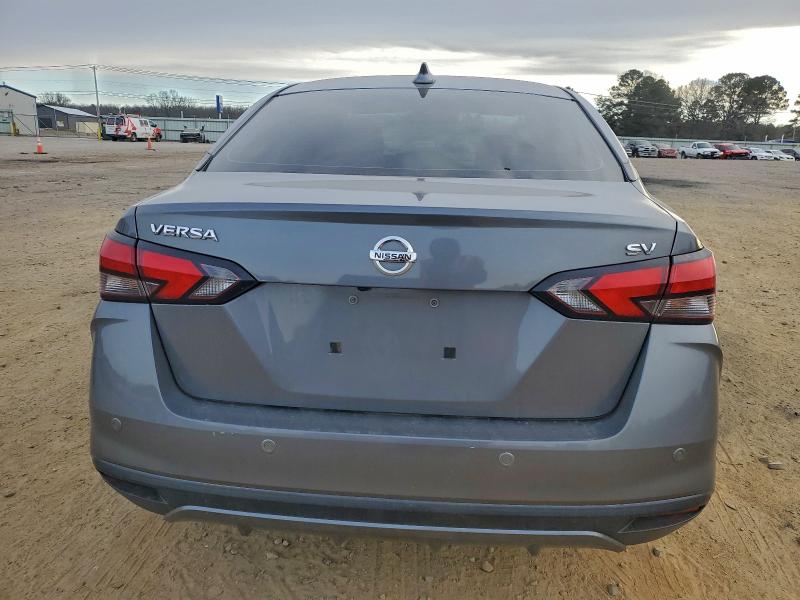 Фото 6 - NISSAN VERSA