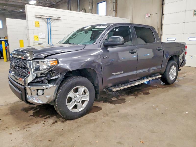 Фото 1 - TOYOTA TUNDRA