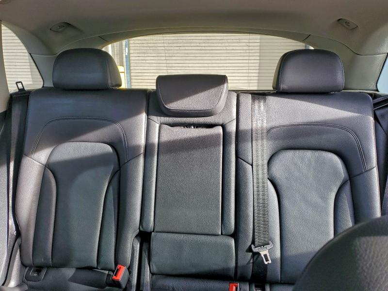 Фото 10 - AUDI Q5