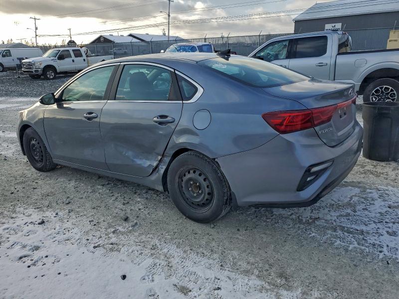 Фото 2 - KIA FORTE