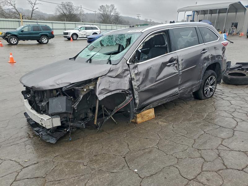 Фото 1 - TOYOTA HIGHLANDER