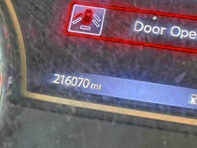 Фото 8 - NISSAN PATHFINDER