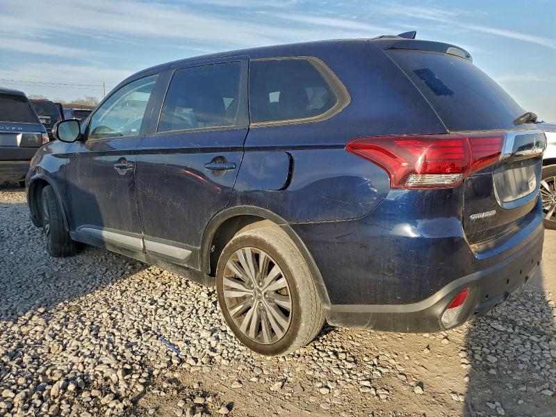 Фото 2 - MITSUBISHI OUTLANDER