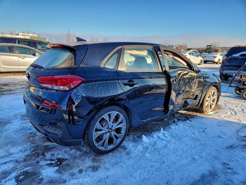 Фото 3 - HYUNDAI ELANTRA