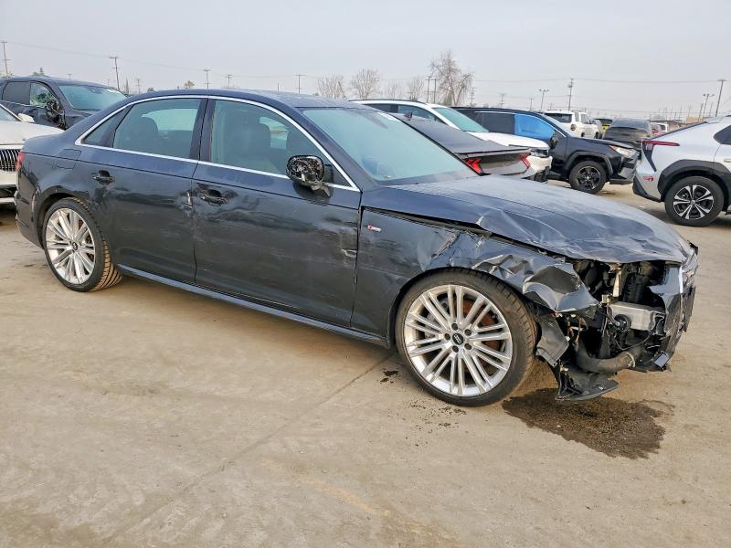 Фото 4 - AUDI A4