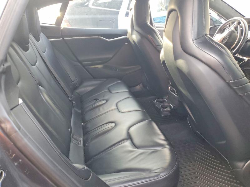 Фото 11 - TESLA MODEL S