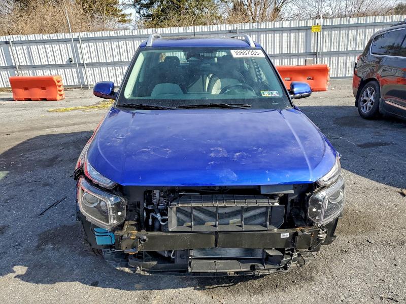 Фото 5 - HYUNDAI VENUE