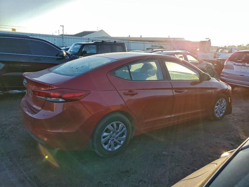 Фото 3 - HYUNDAI ELANTRA