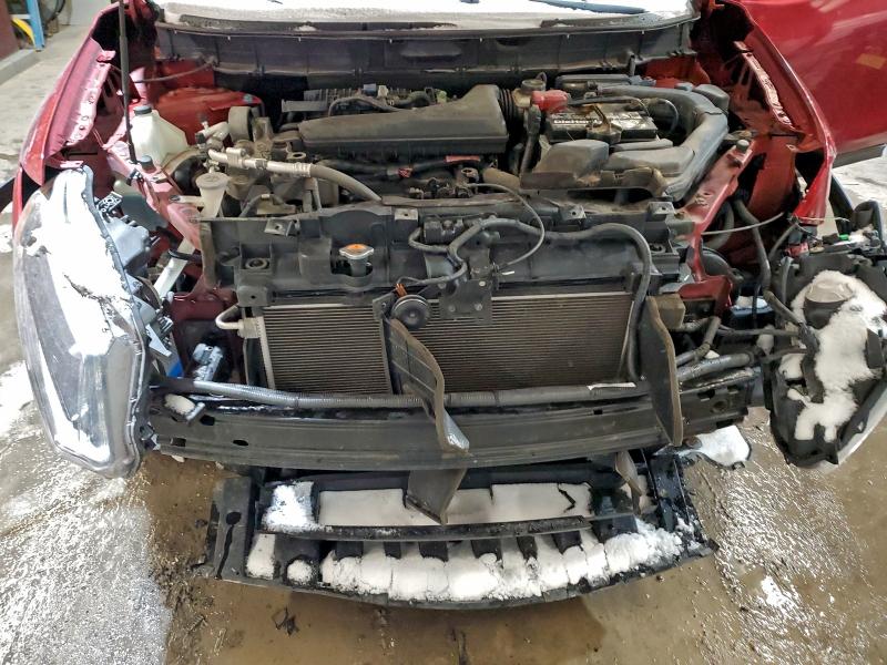 Фото 12 - NISSAN ROGUE