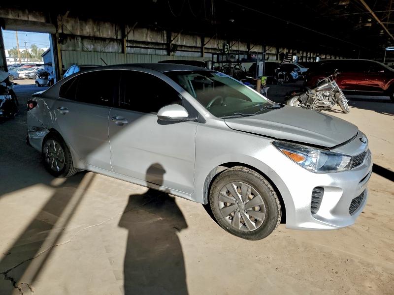 Фото 4 - KIA RIO