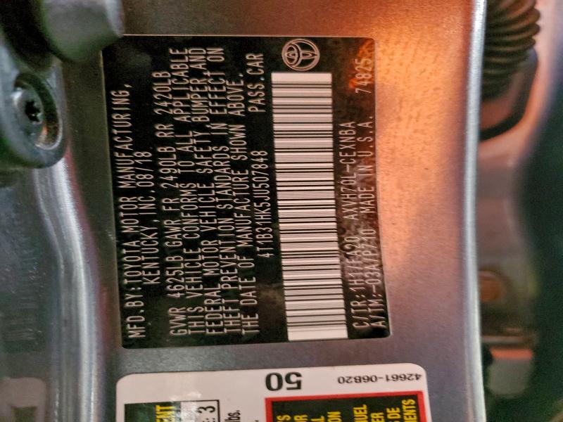 Фото 13 - TOYOTA CAMRY