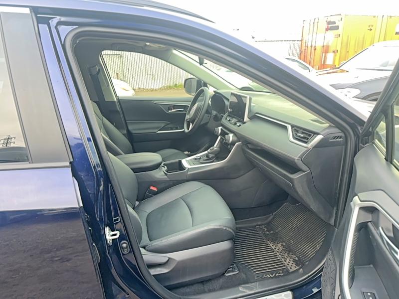 Фото 5 - TOYOTA RAV4