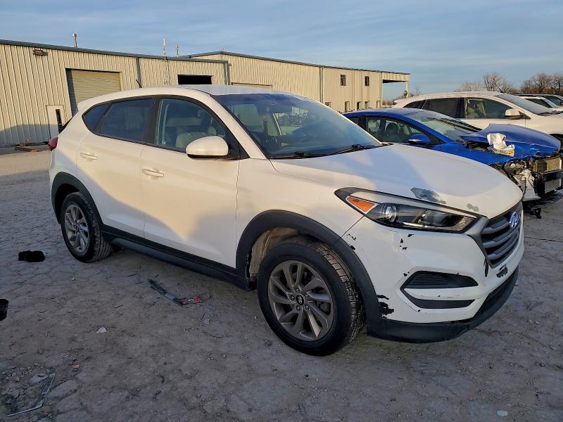 Фото 4 - HYUNDAI TUCSON