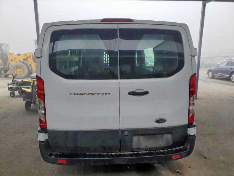 Фото 6 - FORD TRANSIT