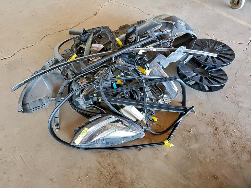 Фото 13 - TESLA MODEL Y