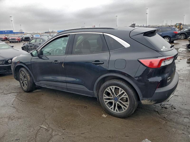 Фото 2 - FORD ESCAPE