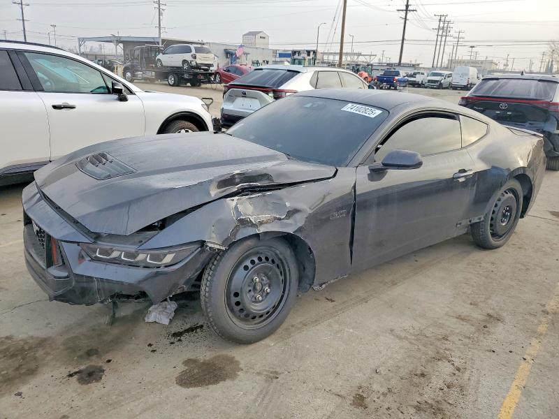 Фото 1 - FORD MUSTANG