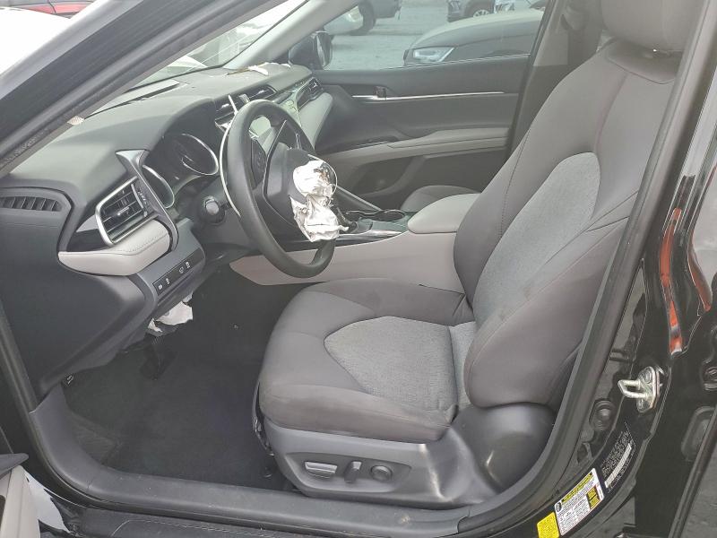 Фото 7 - TOYOTA CAMRY