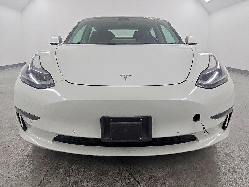 Фото 5 - TESLA MODEL 3