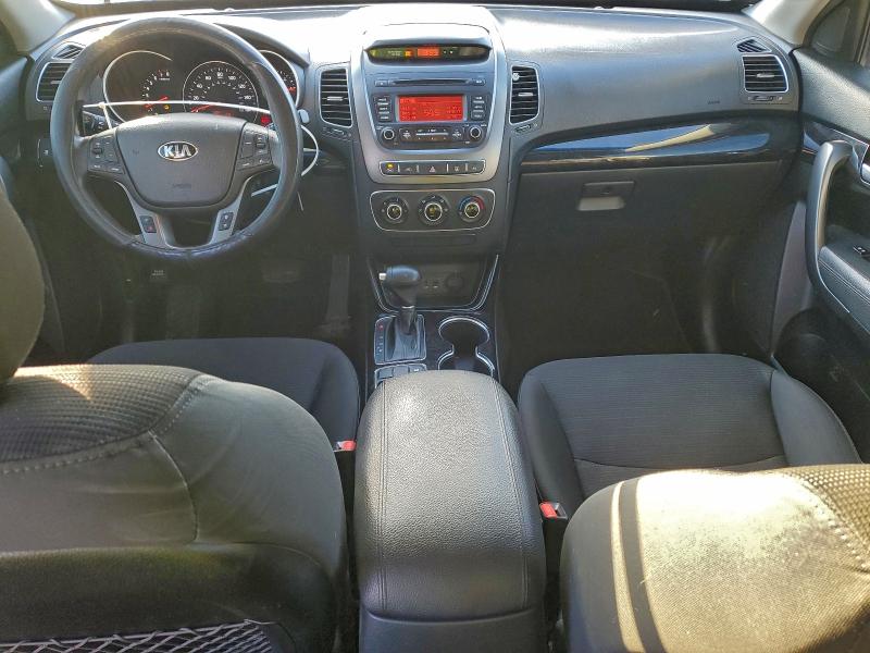 Фото 8 - KIA SORENTO