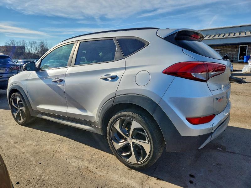 Фото 2 - HYUNDAI TUCSON