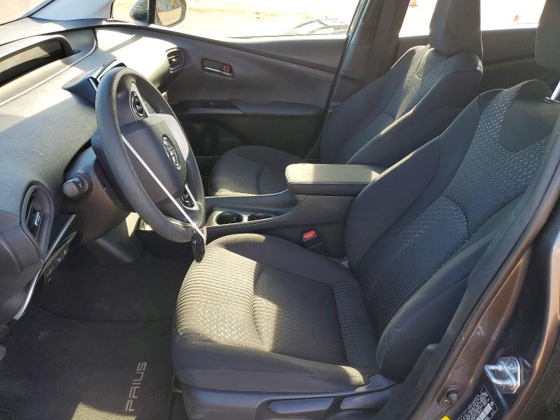 Фото 7 - TOYOTA PRIUS