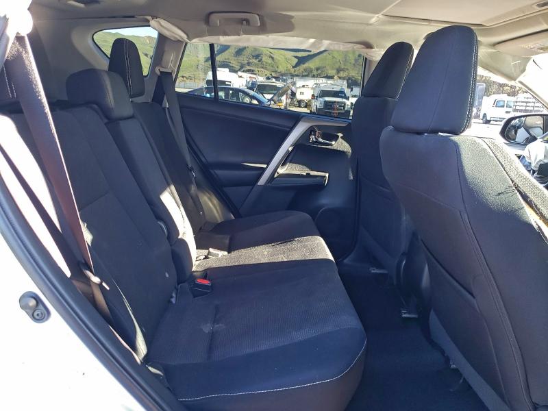 Фото 11 - TOYOTA RAV4