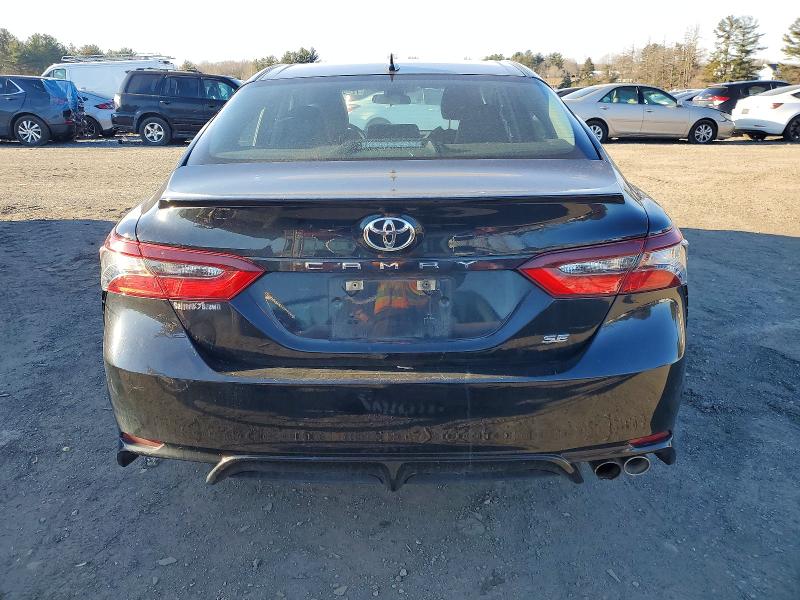 Фото 6 - TOYOTA CAMRY