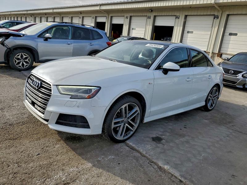 Фото 1 - AUDI A3