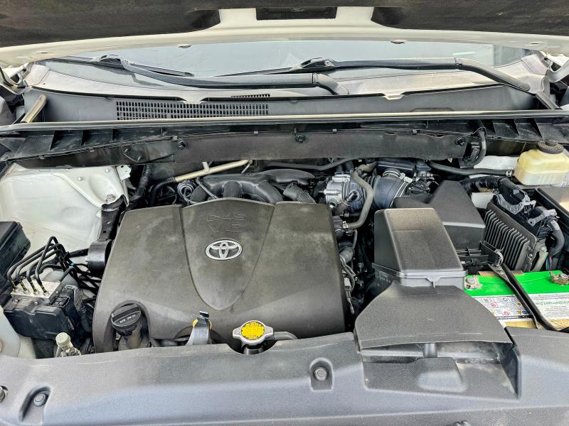Фото 11 - TOYOTA HIGHLANDER