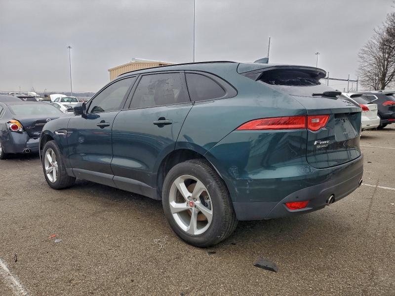 Фото 2 - JAGUAR F-PACE